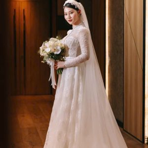 Hoa cầm tay cô dâu